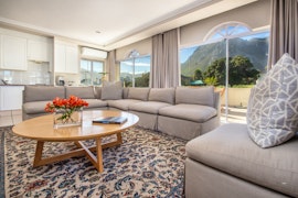 Hermanus Accommodation at Hermanus Beachfront Lodge | Viya