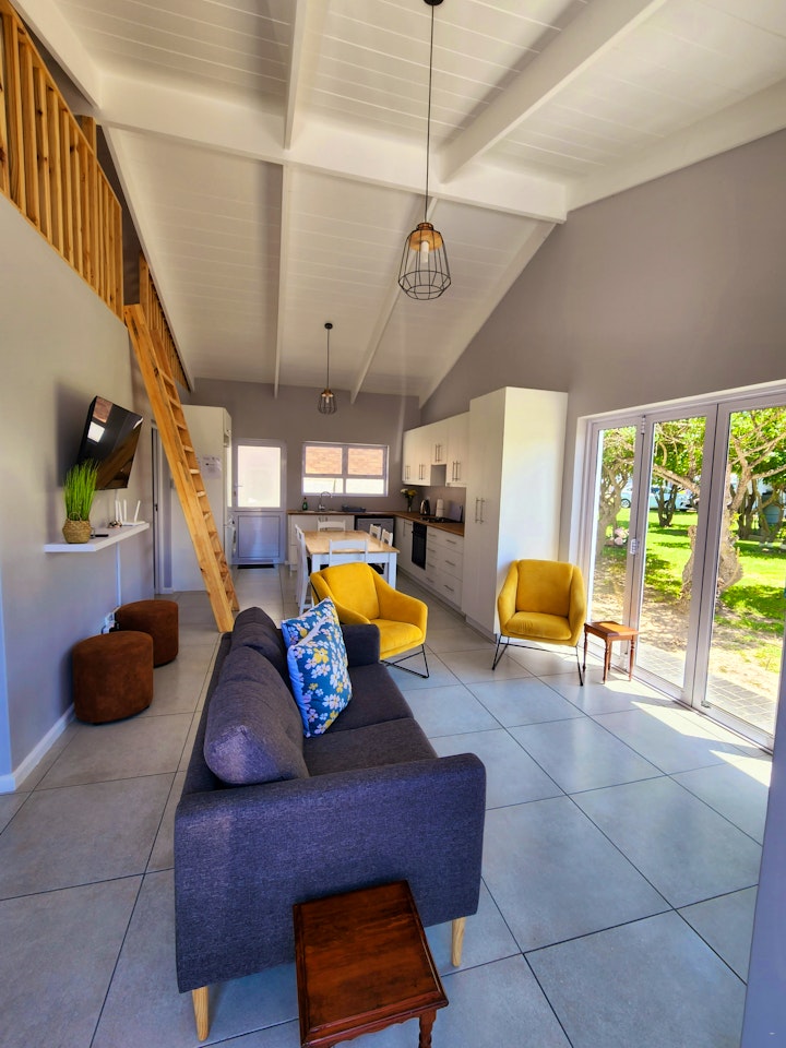 Western Cape Accommodation at 24 Carpenter | Viya