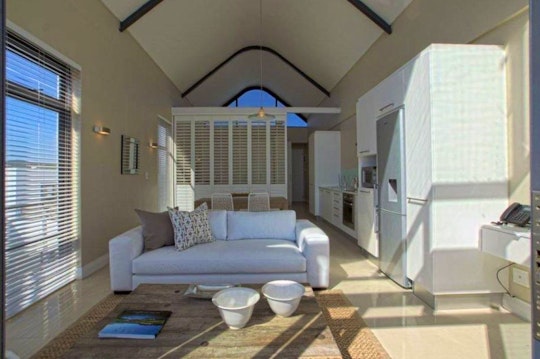 Bloubergstrand Accommodation at  | Viya