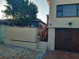 Cape Town Accommodation at Upstairs | Viya