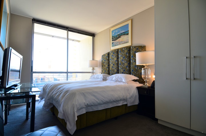 Cape Town Accommodation at 214 Harbour Bridge | Viya