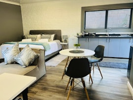 Northern Suburbs Accommodation at The Charming Place | Viya