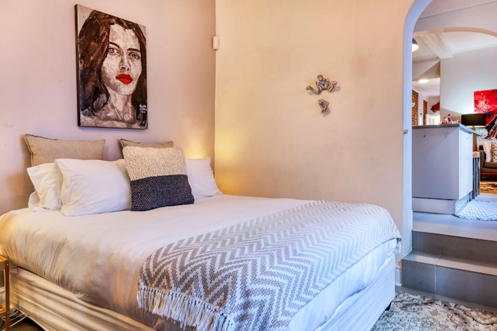 Western Cape Accommodation at Modern Art Deco Cottage | Viya