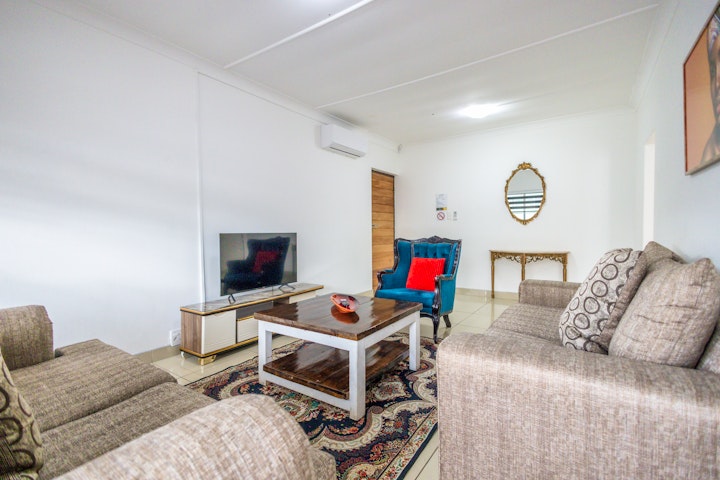 Vincent Heights Accommodation at Safi Holiday Apartment 6 | Viya