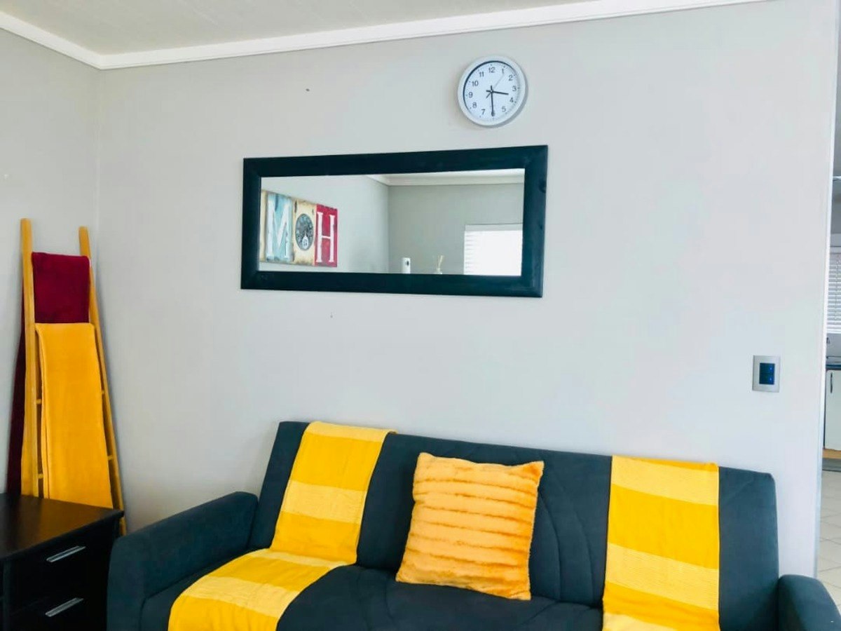 Beach Hive Self-Catering 1 image no 6 of 30