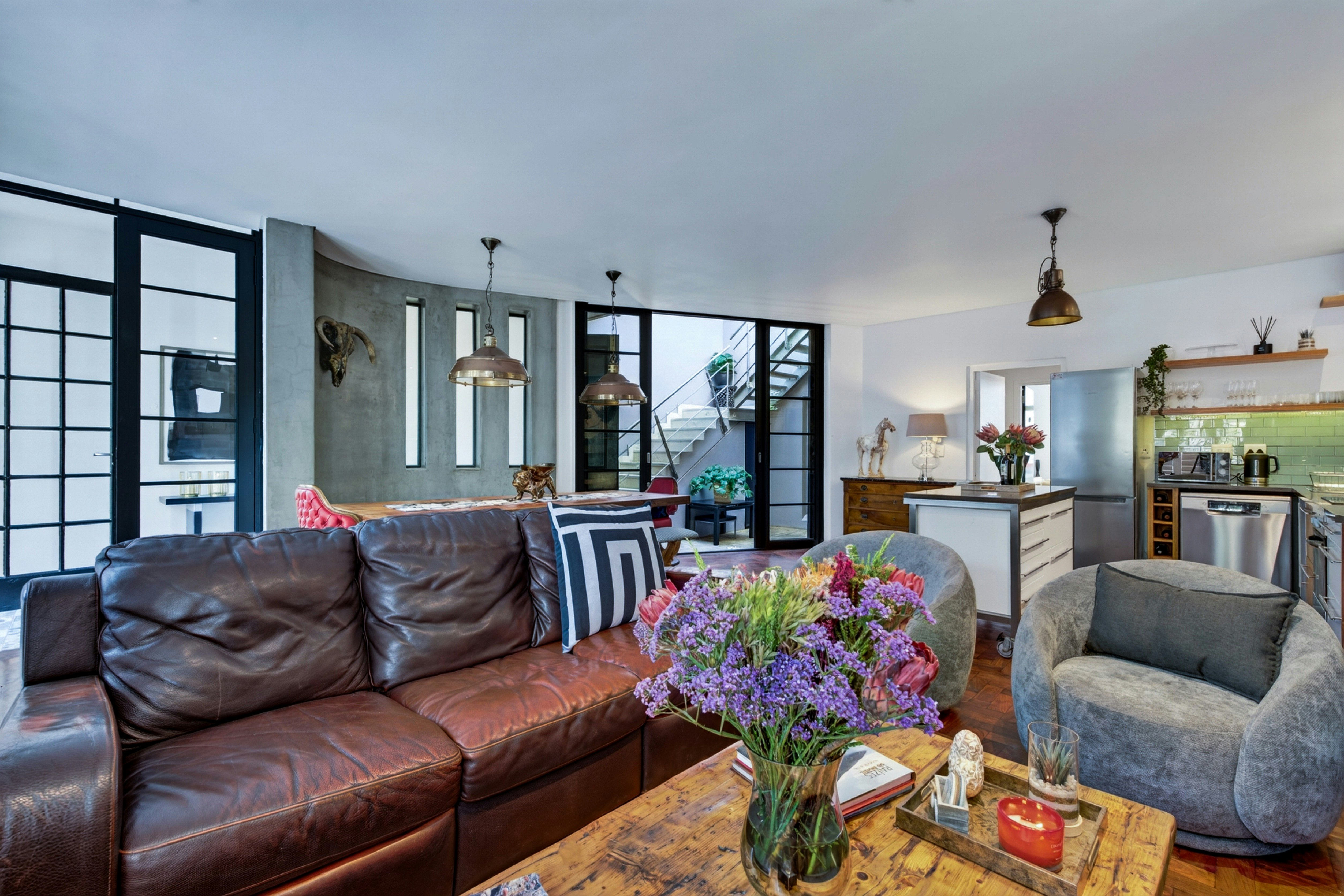 Casa Dias | Scenic Mountain Views | Unbeatable City Access image no 8 of 28