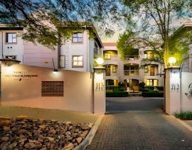 Pretoria CBD Accommodation at Cozy Hatfield Apartment | Viya