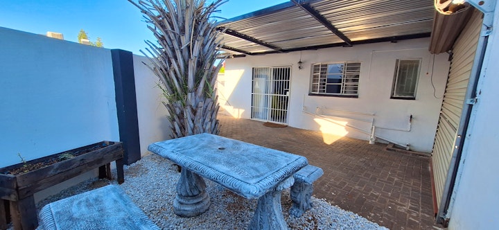 Northern Cape Accommodation at Don't Leaf | Viya