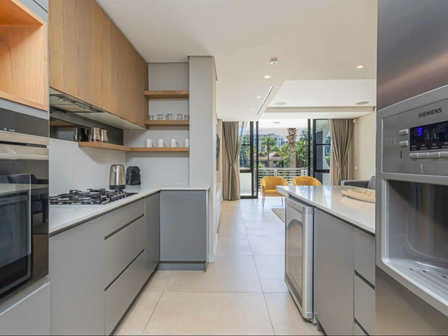 Mountain Marina - Three Bedroom Premier 7 image no 4 of 16