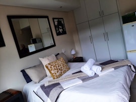 George Accommodation at The Herolds Bay 203 | Viya