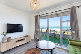 Bloubergstrand Accommodation at Sea Spray B104 | Viya