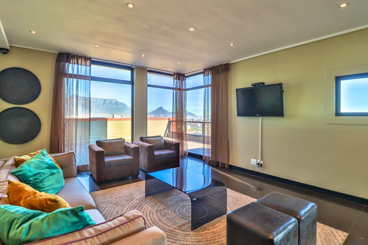 Cape Town Accommodation at Manhattan Towers 506 | Viya