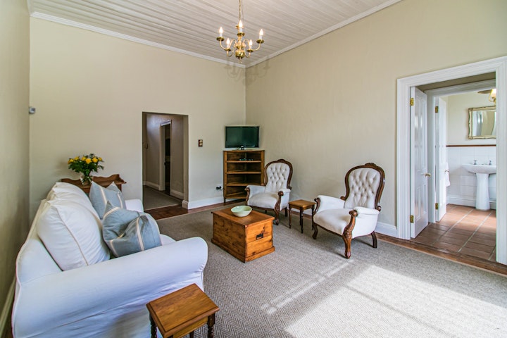 Sarah Baartman District Accommodation at Karoo House | Viya