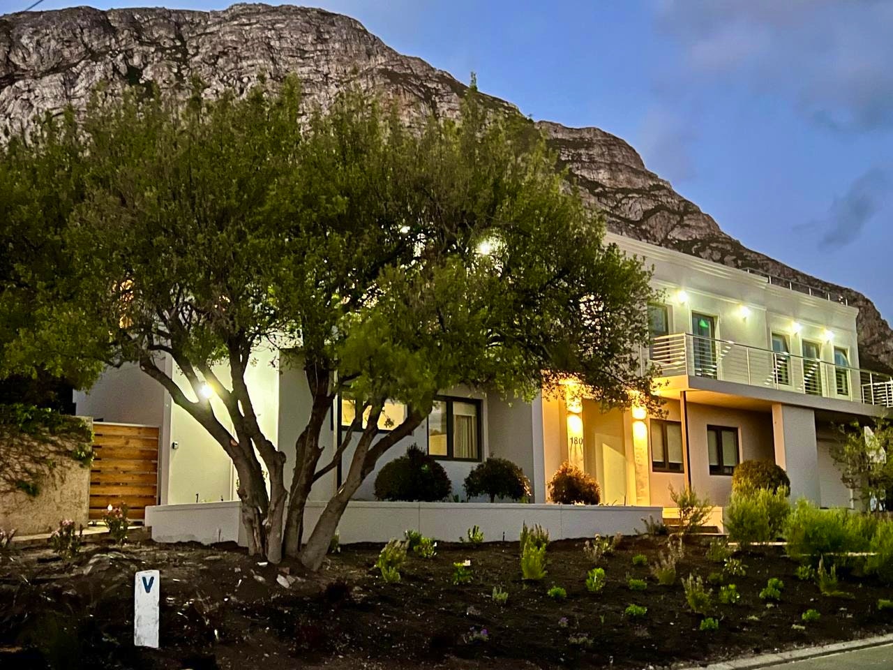 Hermanus Accommodation at  | Viya