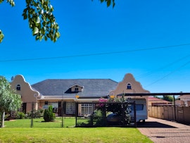 West Rand Accommodation at Danrit Guesthouse | Viya