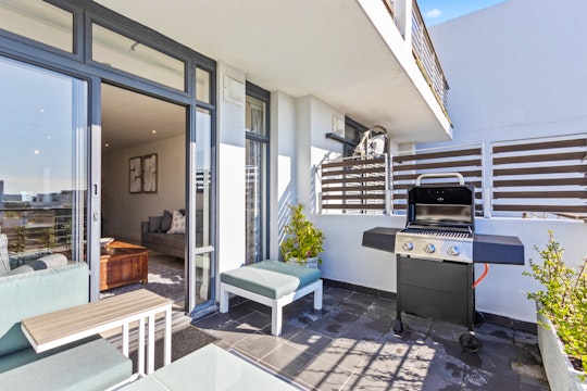 Bloubergstrand Accommodation at  | Viya