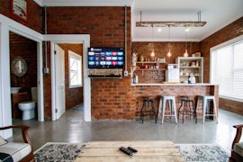 Northern Suburbs Accommodation at Rustic Retreat Apartment | Viya