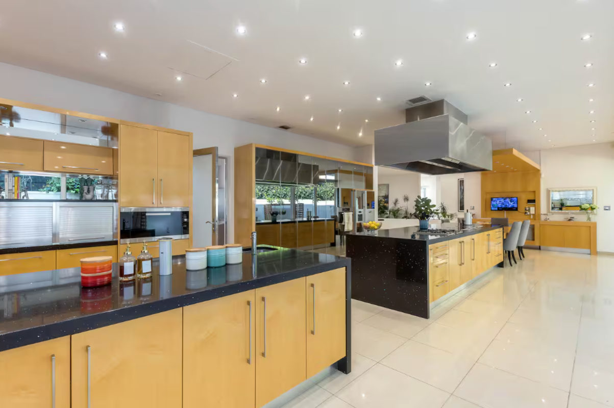Solara Luxury Villa-Bishops Court image no 18 of 58