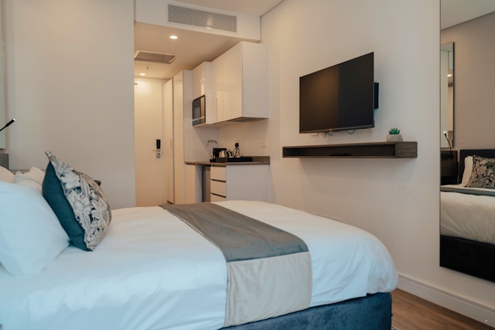 Sandton Accommodation at Reserved Suites Illovo | Viya