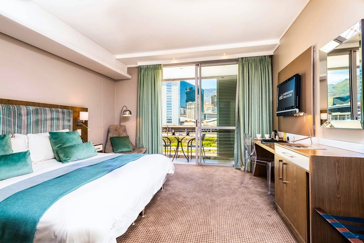 City Bowl Accommodation at Aha Harbour Bridge Hotel and Suites | Viya