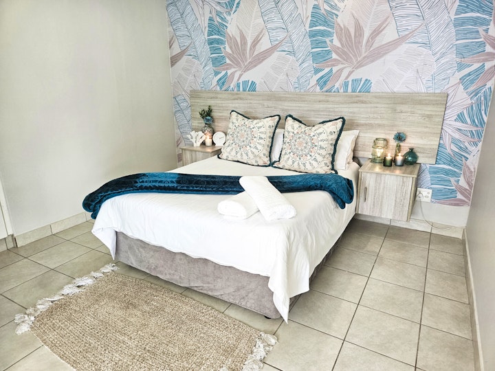 East London Accommodation at Sea Breeze Manor - Aqua Unit | Viya