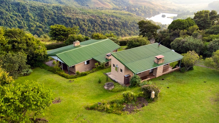 Champagne Castle Accommodation at Drakensberg Creek Cottage & Drakensberg Vultures View | Viya