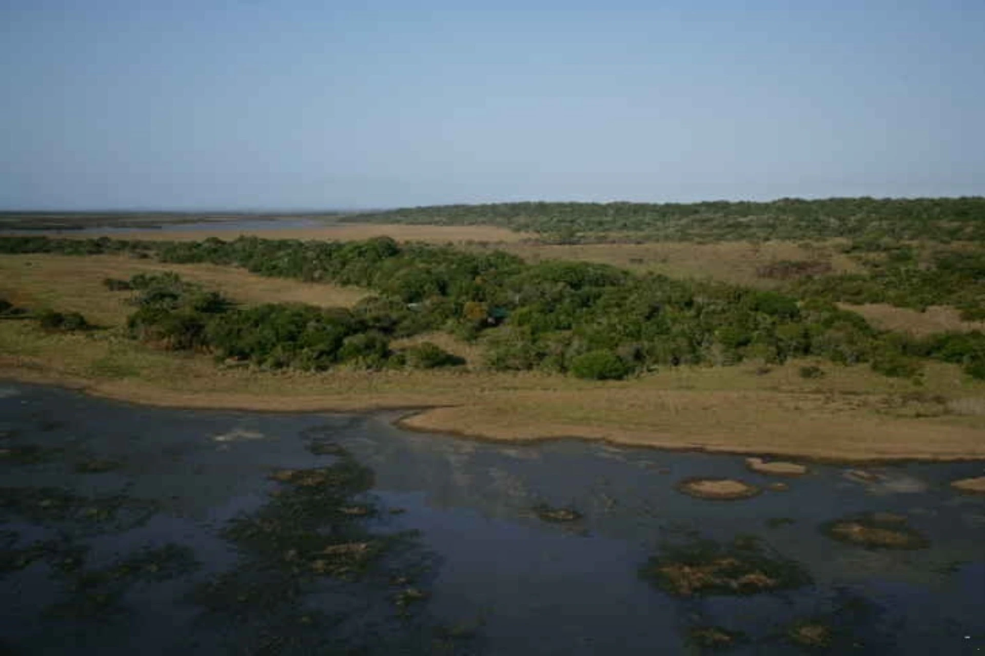 Makakatana Bay Lodge gallery