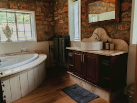 Lowveld Accommodation at The Meadow Cottage | Viya