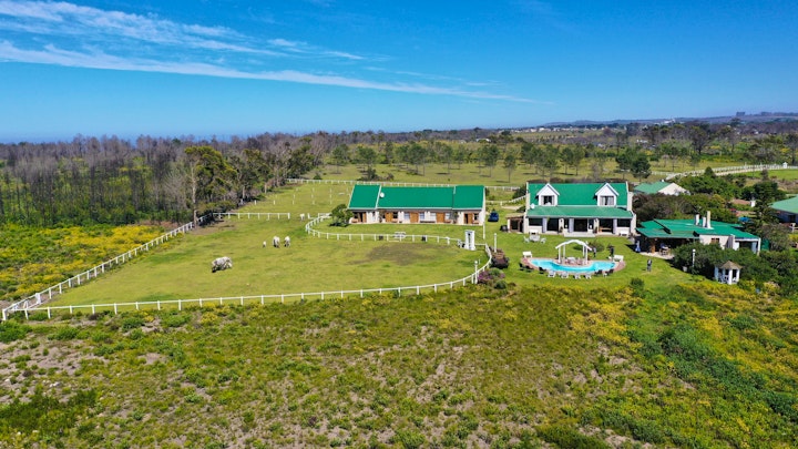 Garden Route Accommodation at TNiqua Stable Inn | Viya