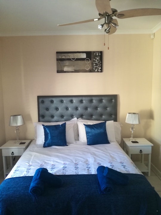 Bloubergstrand Accommodation at  | Viya