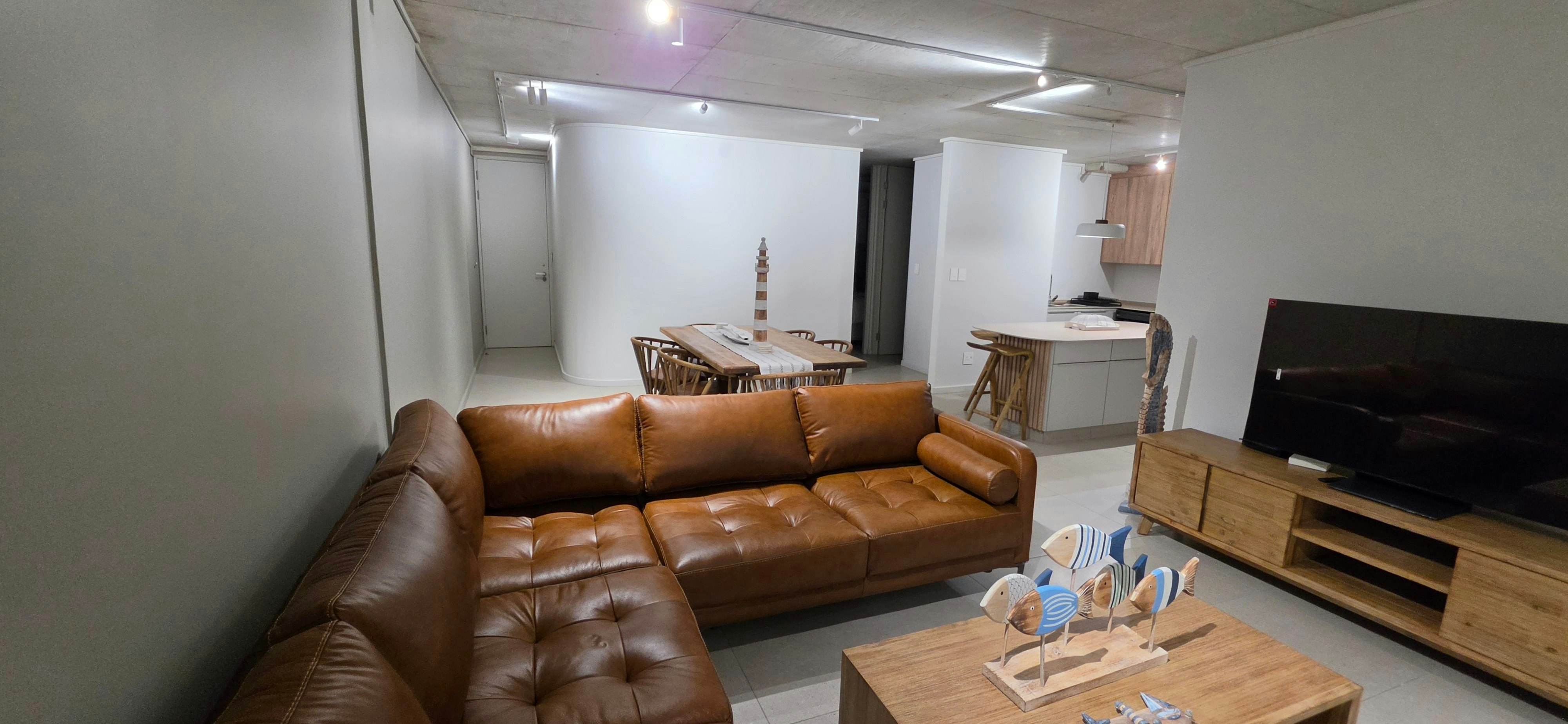 102 Burleigh Self-Catering Unit image no 7 of 25