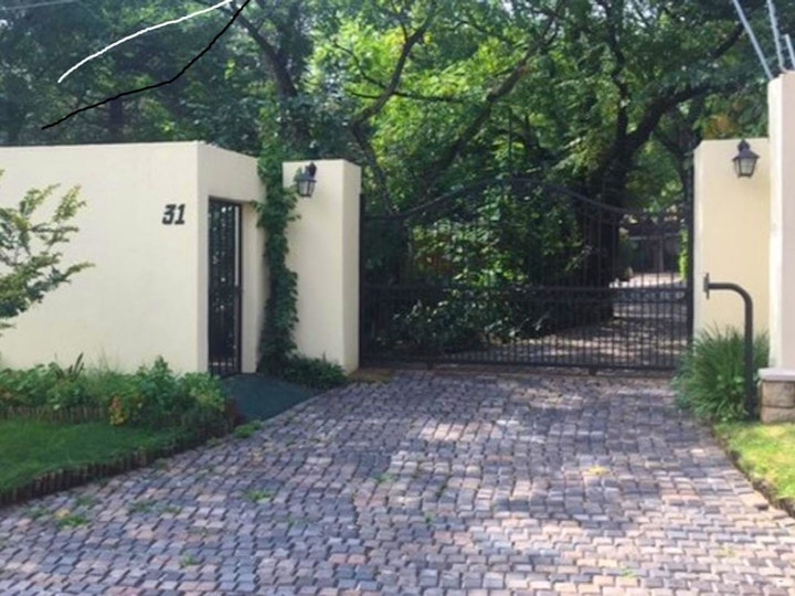 Johannesburg Accommodation at Dennis Road Guesthouse | Viya