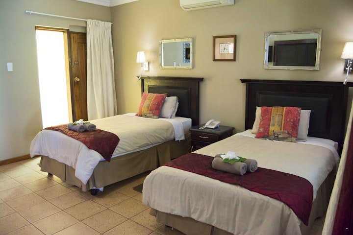 Panorama Route Accommodation at Floreat Riverside Lodge | Viya