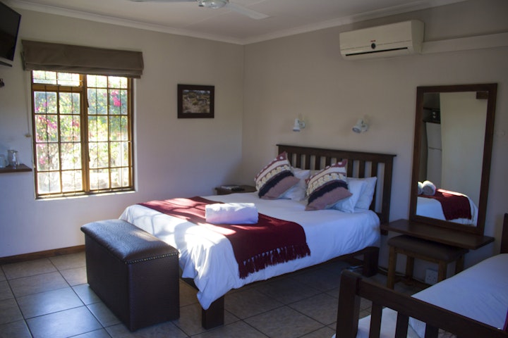 Sarah Baartman District Accommodation at Aan Die Oewer Graaf-Reinet Guesthouse | Viya