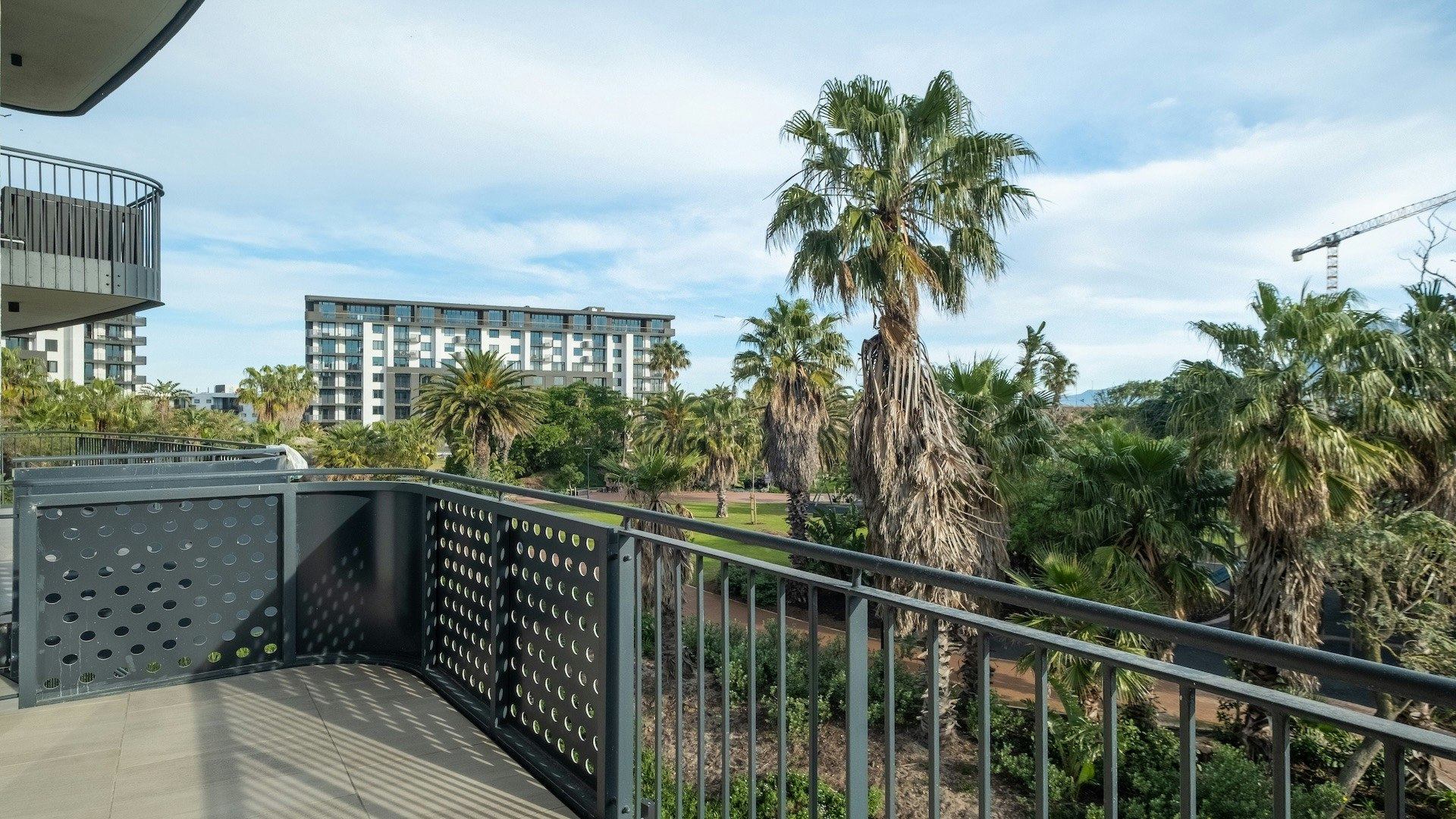 2 Bed Apartment – On Park Unit 315 image no 26 of 29