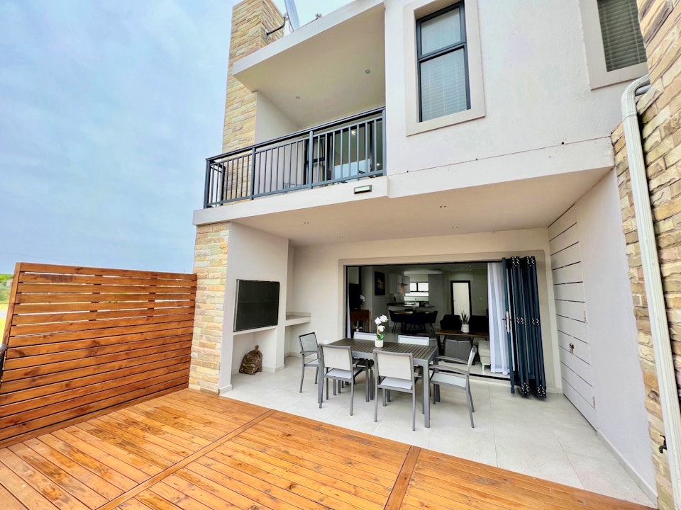 Jeffreys Bay Accommodation at  | Viya