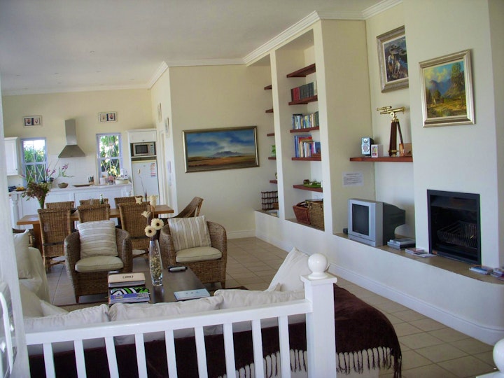 Western Cape Accommodation at Felsensicht Holiday Home | Viya