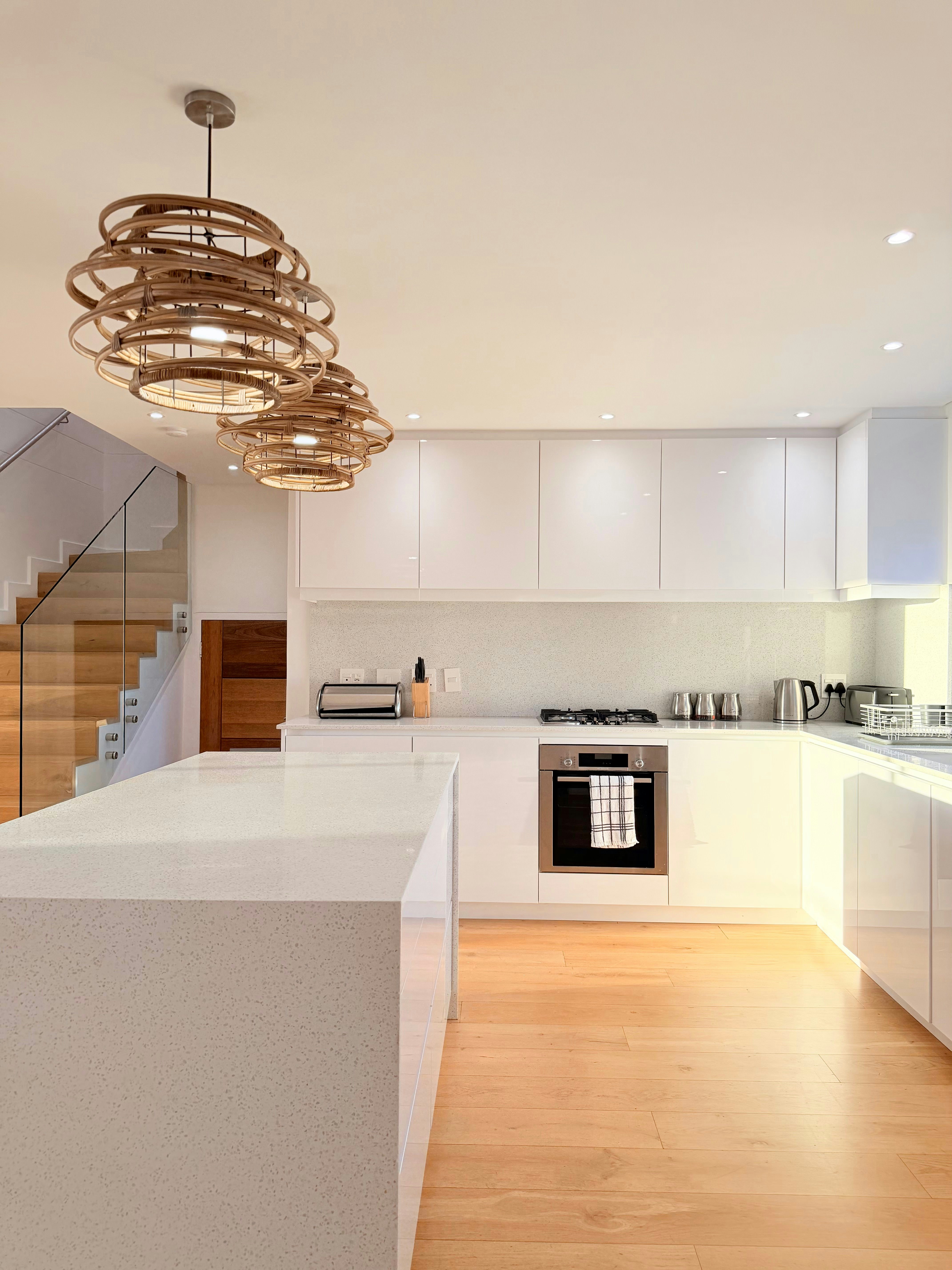 3 Bed 3 Bath Penthouse ICP606 image no 32 of 86