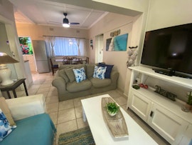 Margate Accommodation at Blue Ocean Coral Cottage | Viya