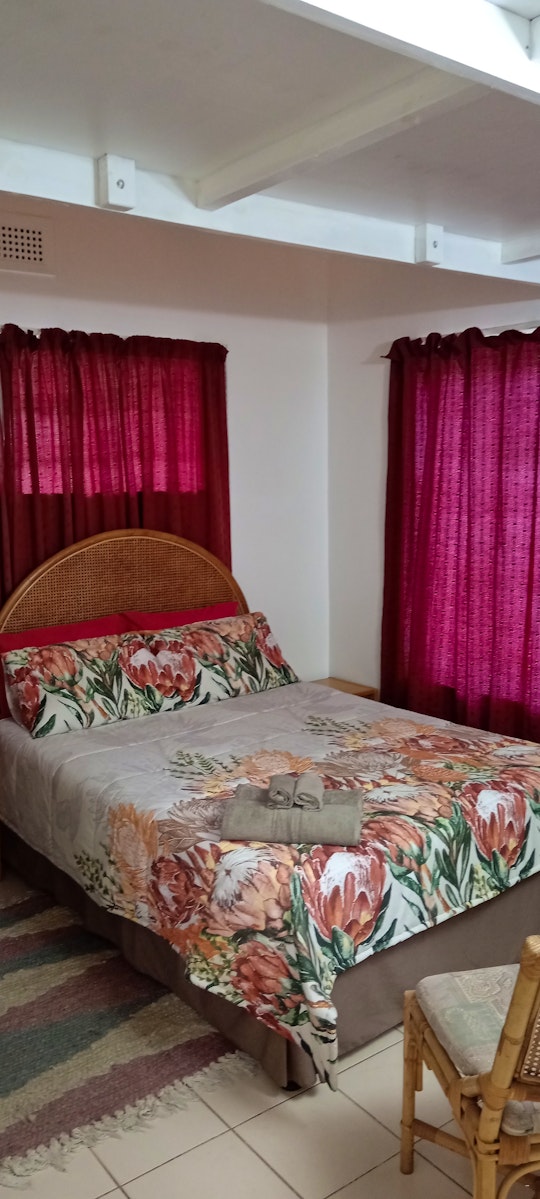 Port Edward Accommodation at  | Viya