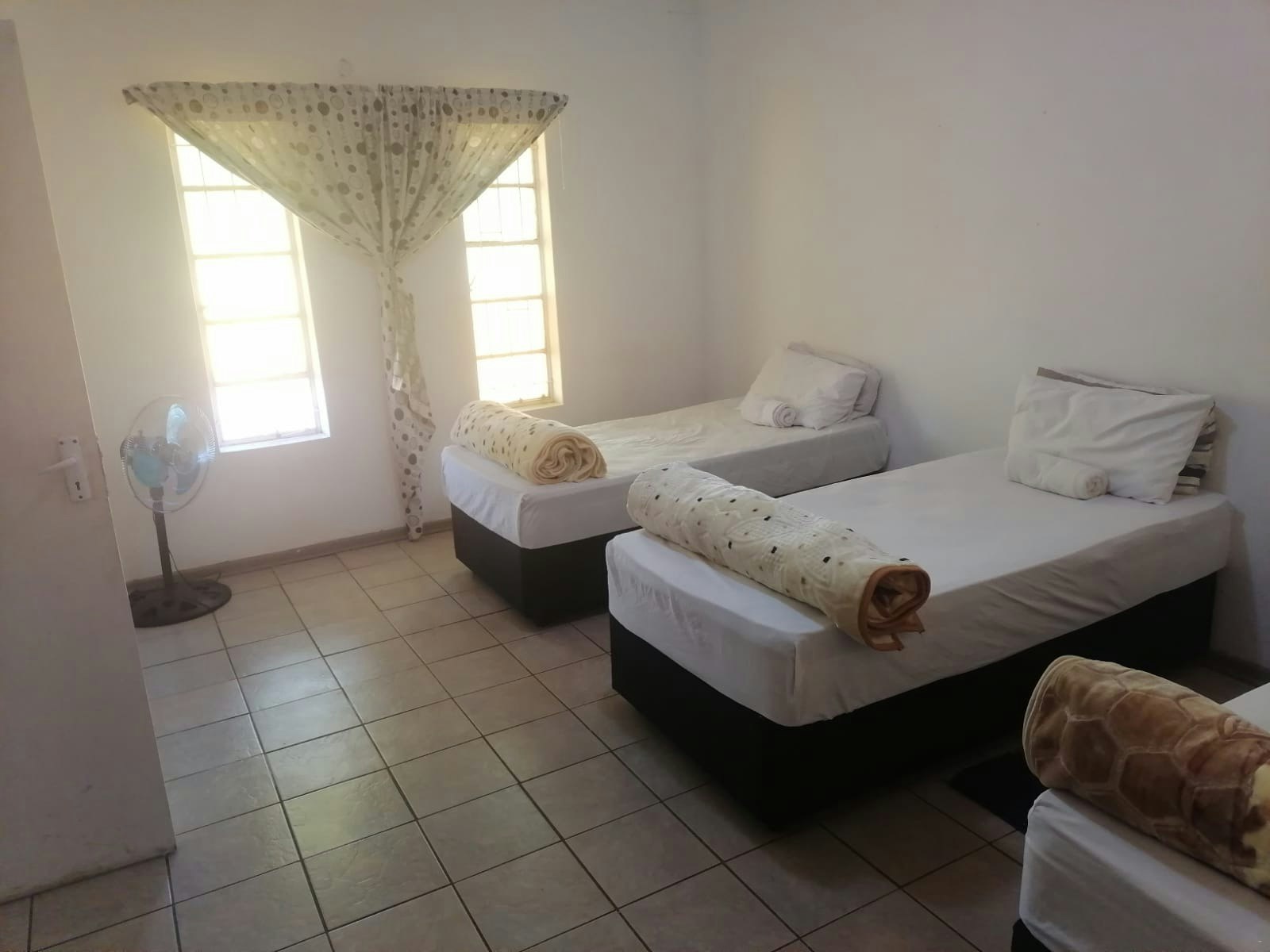 Royal Oasis Guest House image no 8 of 20