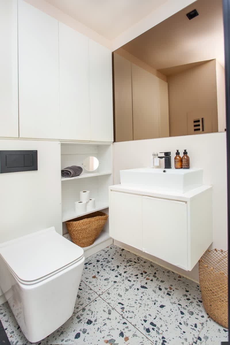 Love My Spacious Habitat - 1 Bedroom Penthouse image no 27 of 45