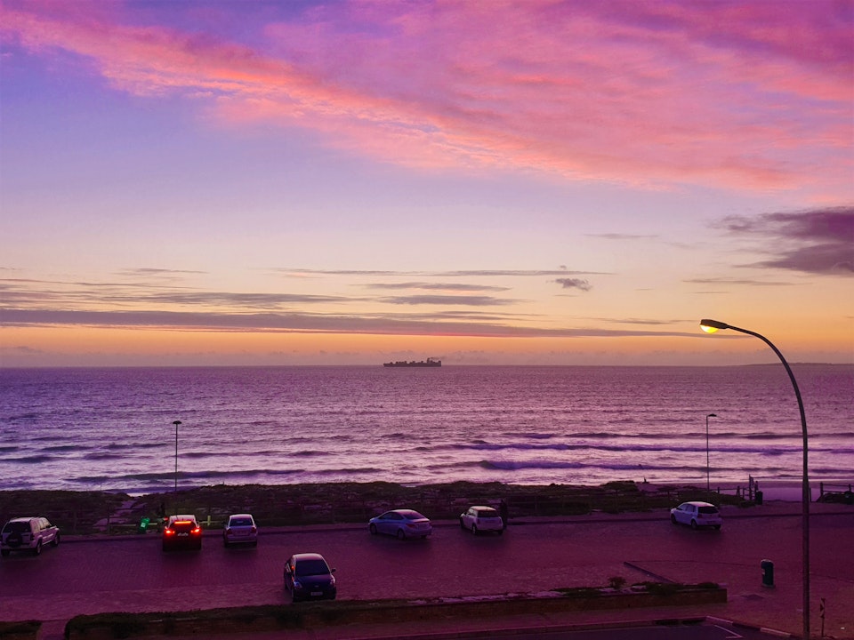 Bloubergstrand Accommodation at  | Viya