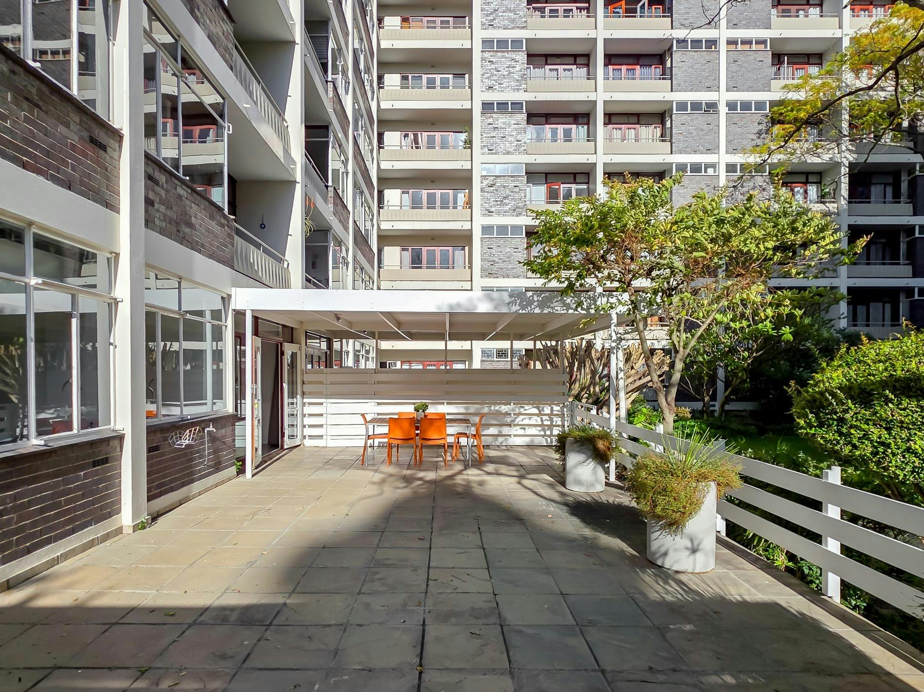 St Martini Gardens Garden Apartment image no 25 of 36