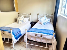 Struisbaai Accommodation at Struishof 2 | Viya