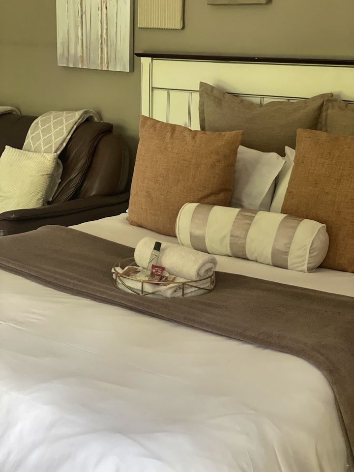 Western Cape Accommodation at Ambiante House | Viya