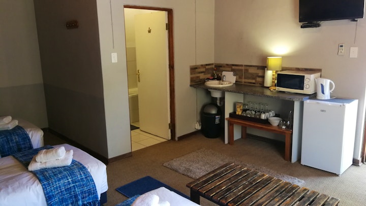 Karoo Accommodation at Anra Rusgenot | Viya