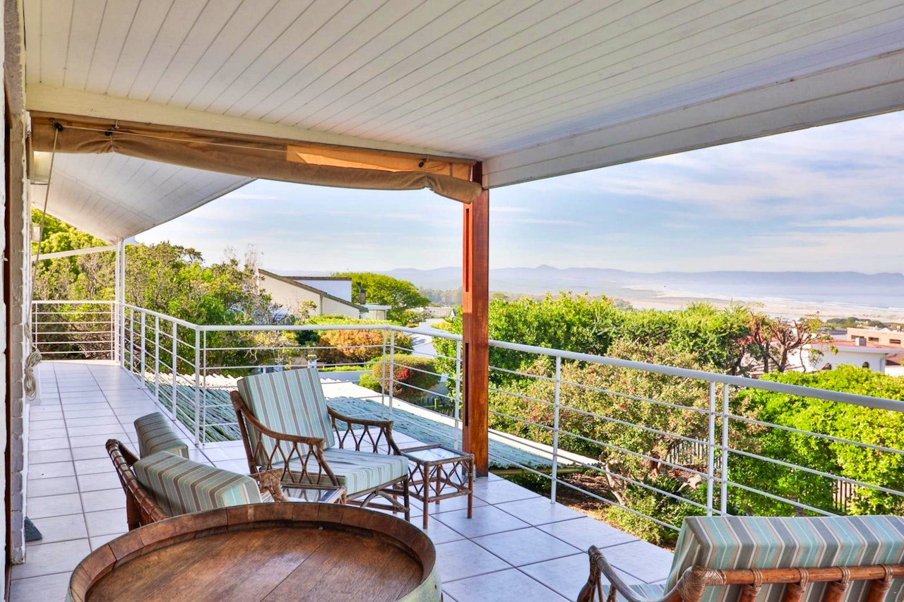 Hermanus Accommodation at  | Viya