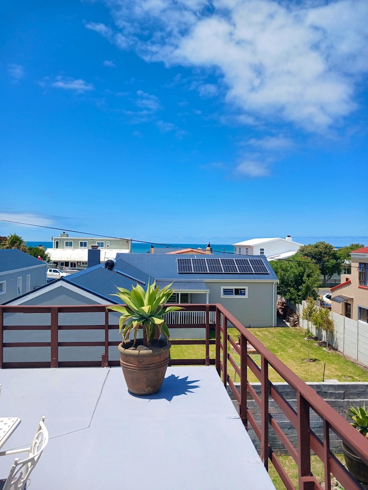 Gansbaai Accommodation at Vergezicht Vakansie Huis | Viya