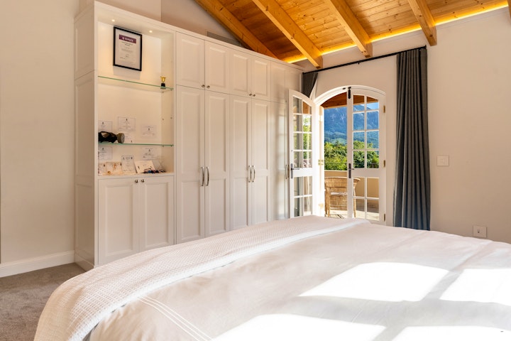 Cape Town Accommodation at Provençal La De Villa | Viya